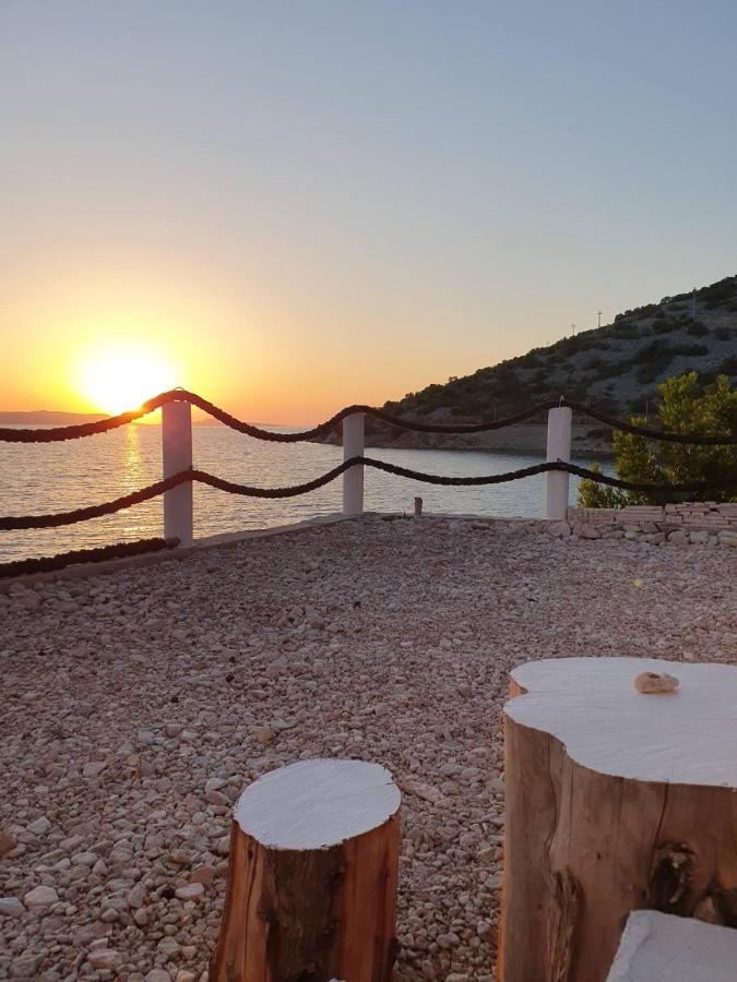 Kuca Za Odmor Seahouse Apartamento Karlobag Exterior foto