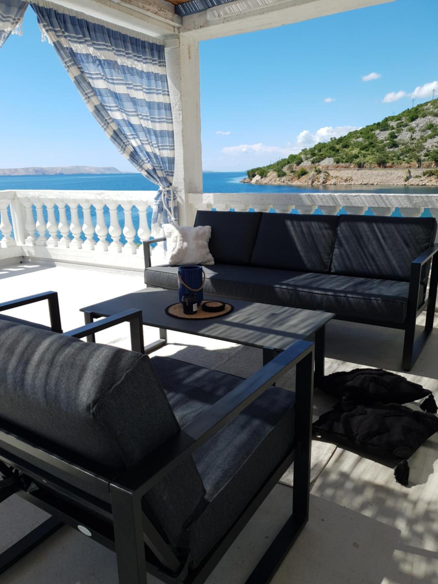 Kuca Za Odmor Seahouse Apartamento Karlobag Exterior foto