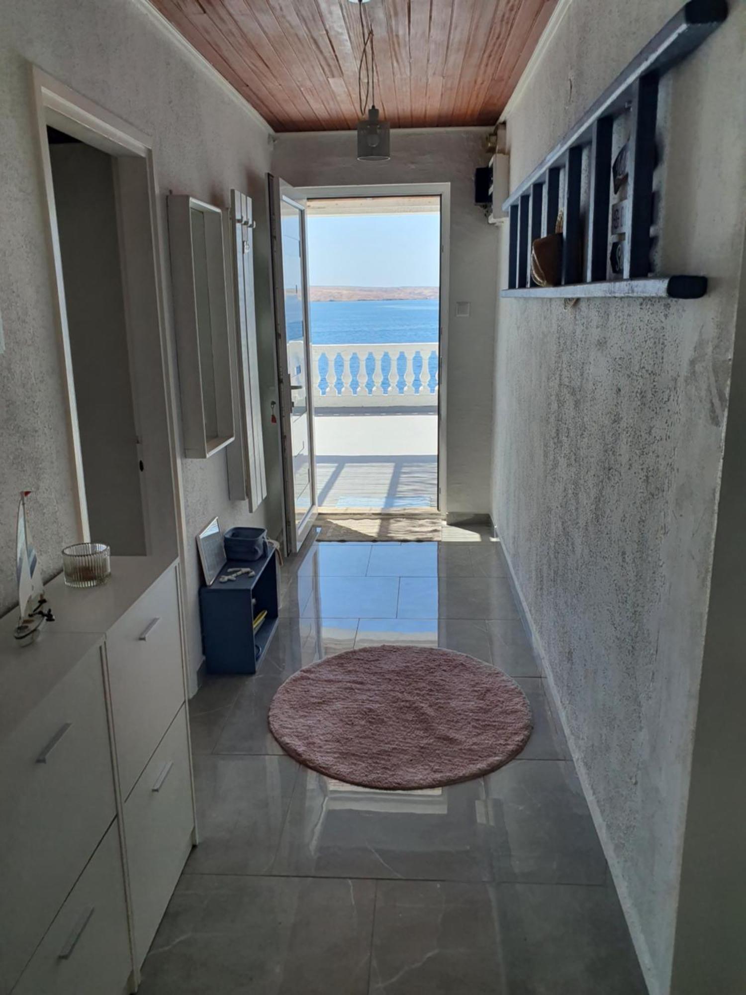 Kuca Za Odmor Seahouse Apartamento Karlobag Exterior foto